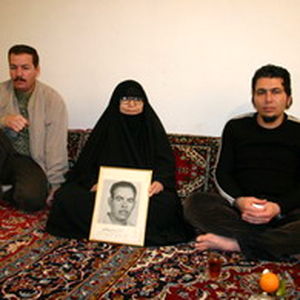 سازمان آب و برق خوزستان با خانواده شهدای آب و برق دیدن می کند