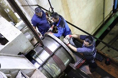 تعمیرات اساسی و اصلاح سیستم روانکاری بوش های شیرپرونه ای واحد شماره 2 نیروگاه کرخه