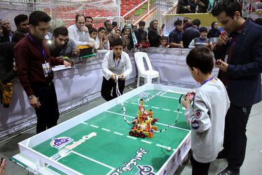 دومین جشنواره و مسابقات فناوری های نوین صنعت آب و برق در اهواز آغاز به کار کرد
