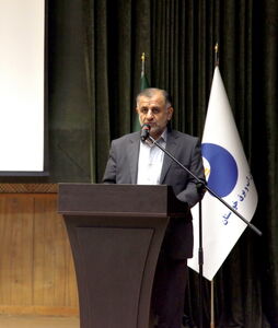 نشست فصلی ائمه جماعات، مدیران و مسئولان فرهنگی صنعت آب وبرق خوزستان 