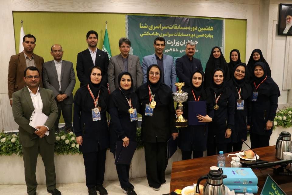 نایب قهرمانی تیم شنای بانوان سازمان آب و برق خوزستان در مسابقات سراسری وزارت نیرو