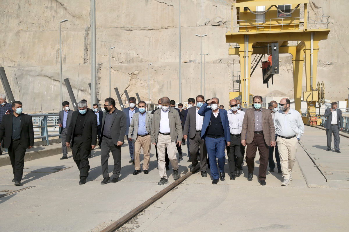 بازدید معاون حقوقی،پشتیبانی و مجلس شورای اسلامی وزیر نیرو از سدهای مسجدسلیمان و شهید عباسپور