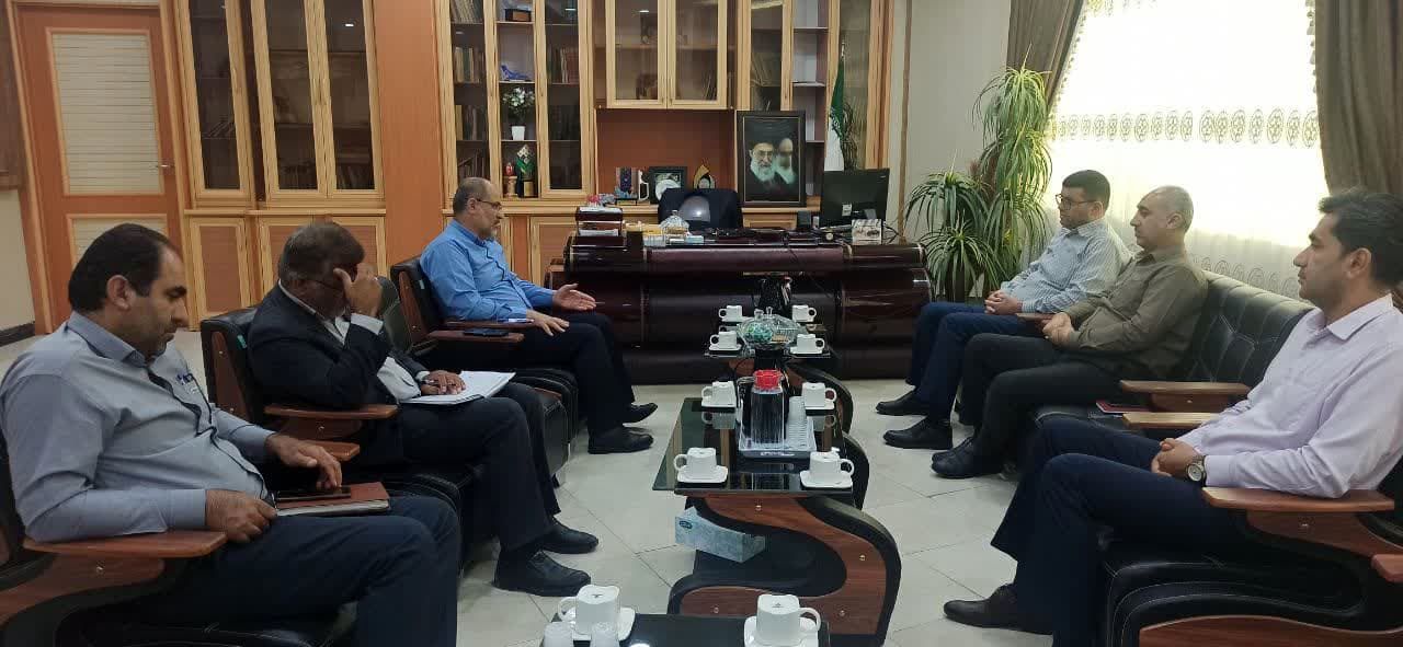 دیدار مدیرعامل شرکت بهره برداری زهره و جراحی با فرماندار هندیجان