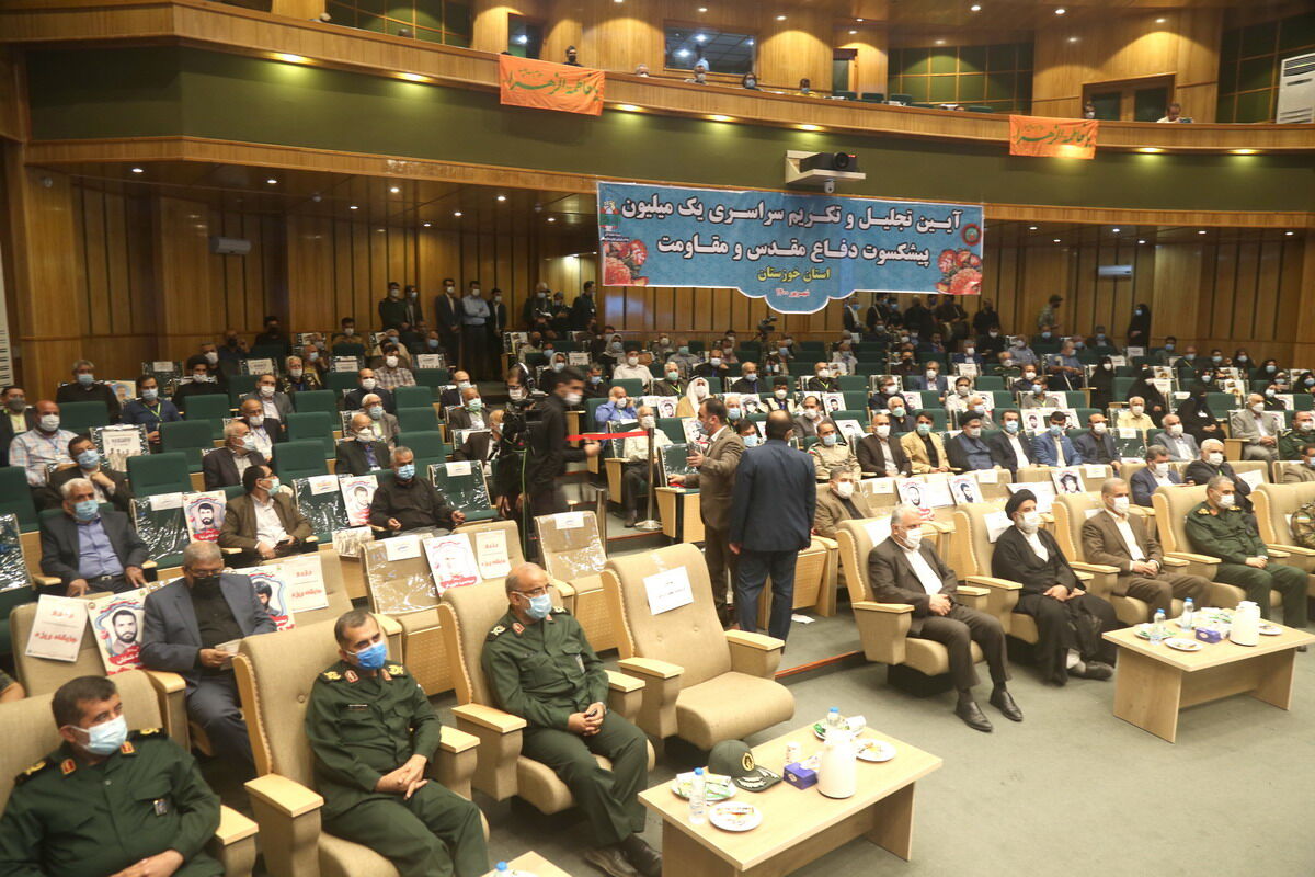  گزارش تصویری تجلیل از پیشکسوتان 8 سال دفاع مقدس استان خوزستان